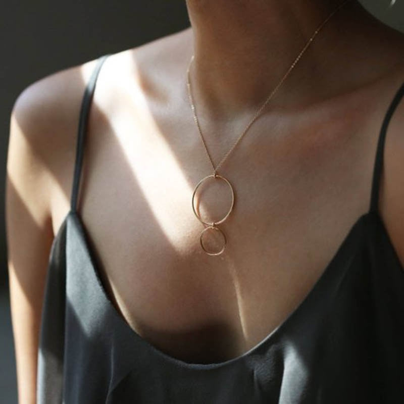 Closed Loop Gold Necklace